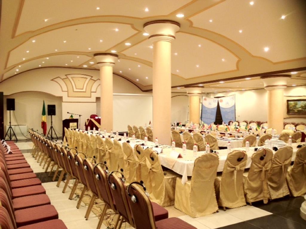 Atlantic Palace Hotel Пуэнт-Нуар Экстерьер фото